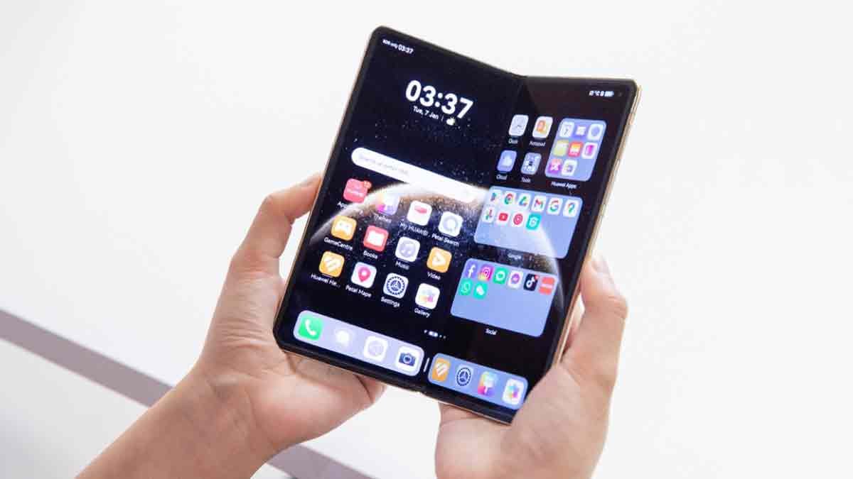 HUAWEI Mate X6: Solves Challenges with Foldable Devices