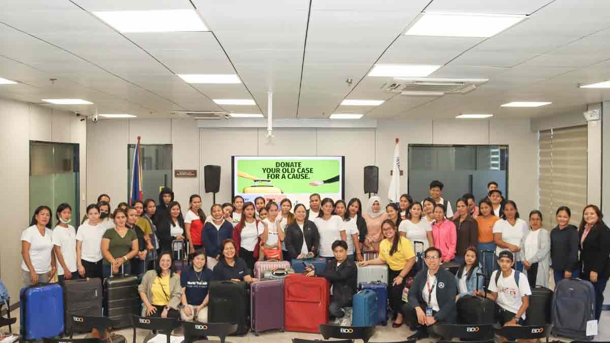 The Travel Club Turns Over Hundreds of Luggage to OWWA to Support First-Time OFWs
