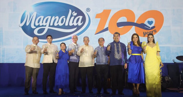 John Paul Ang, President and COO of San Miguel Corporation, Alden Richards, Monica Ang-Mercado, Chief Financial Officer of San Miguel Food and Beverage, Dr. Leo Obviar Vice President and General Manager for Magnolia Poultry, Francisco Alejo, former President of San Miguel Foods & current board member,  Emmanuel Macalalag, President of San Miguel Foods, Judah Ruiz Vice President and General Manager for Magnolia Dairy & Coffee, Judy Ann Santos-Agoncillo, and Marian Rivera-Dantes