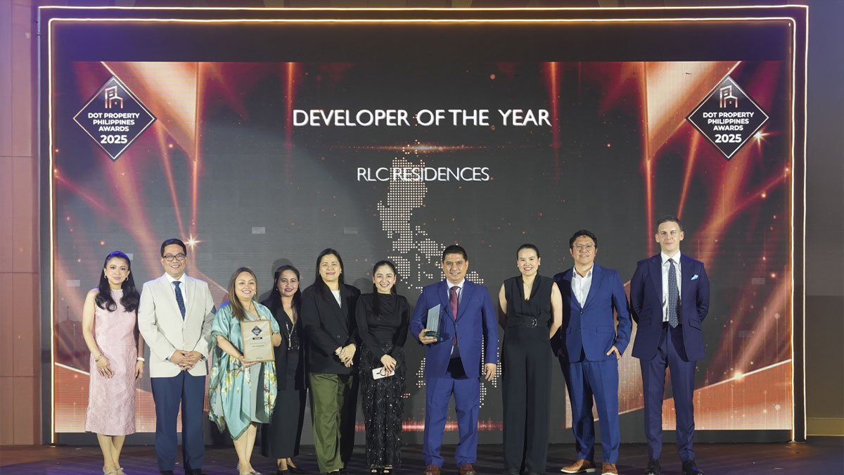 RLC Residences, led by OIC-General Manager Teddy Bernas (7th from left) won Developer of the Year at the Dot Property Philippines Awards 2025