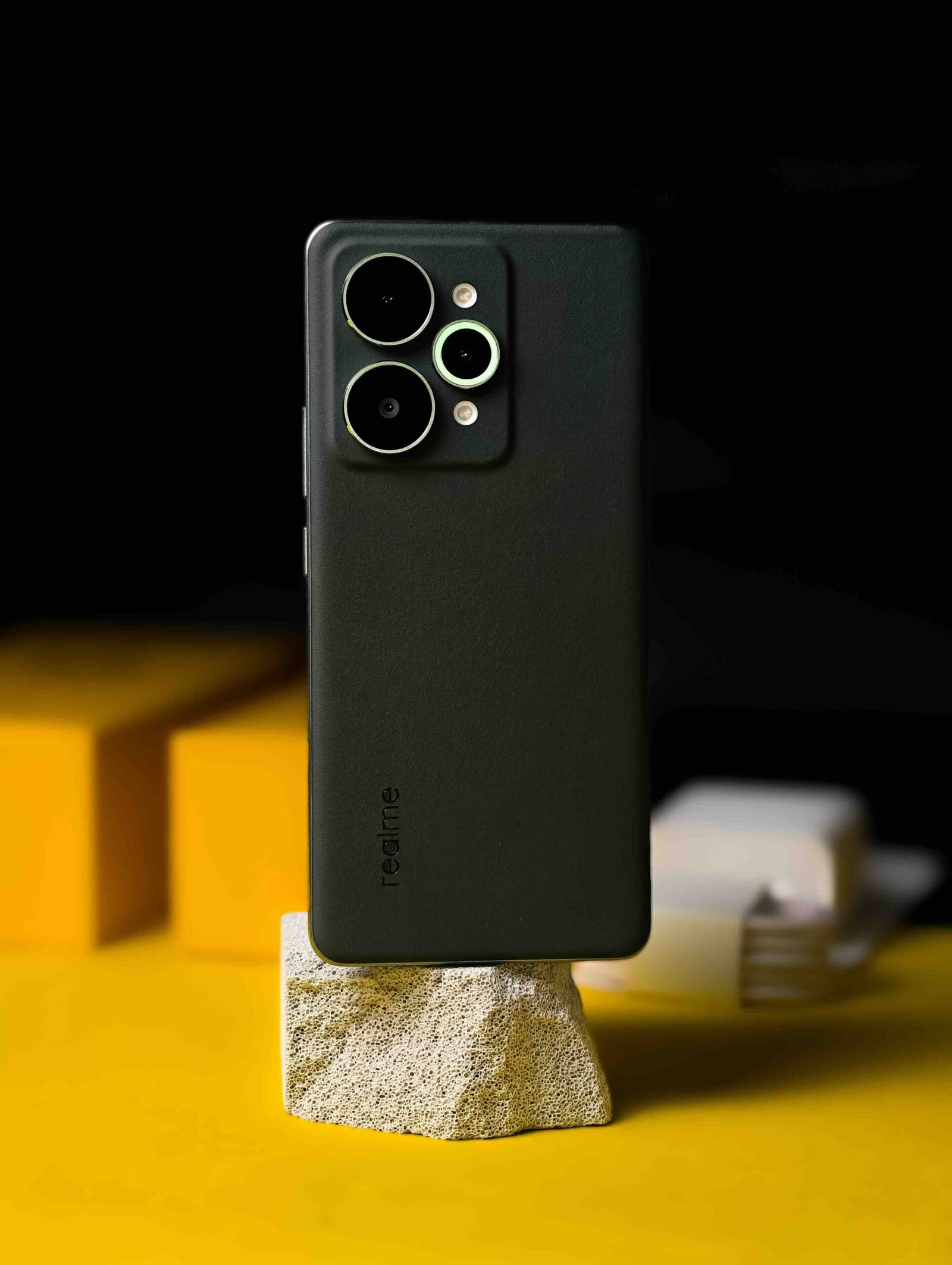 realme 15 Series 5G, now available in the Philippines for as low as P18,999