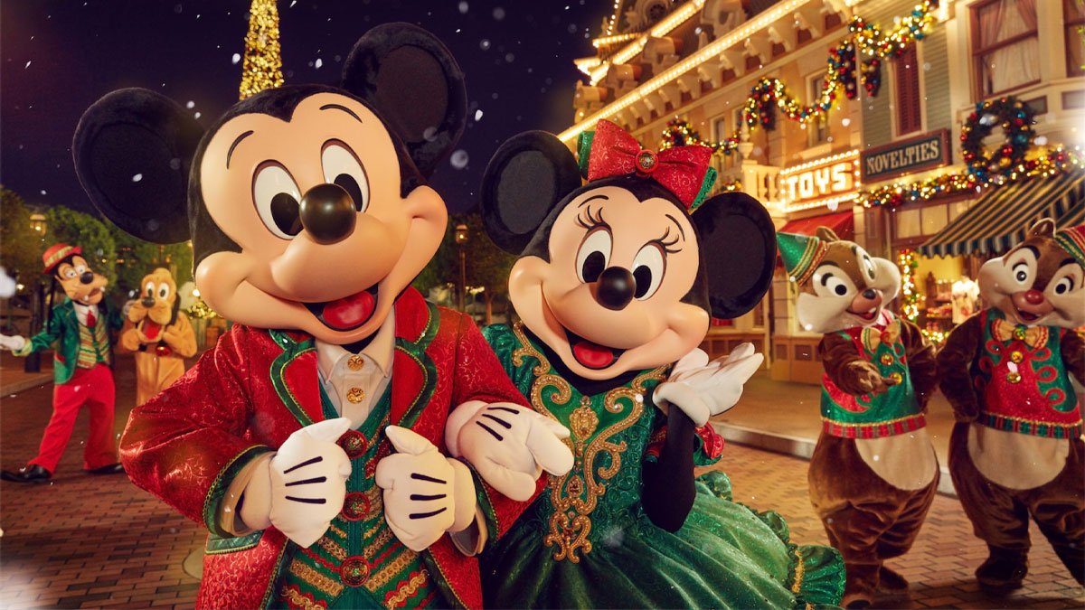 Disney Friends Unwrap New Holiday Surprises At Hong Kong Disneyland