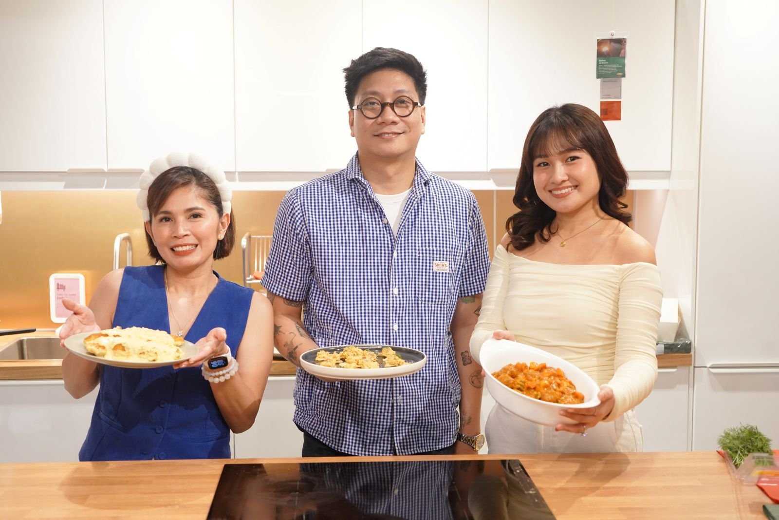 IKEA understands that the holiday season is all about feasts, cooking, sharing, and eating with loved ones, so it’s putting Filipino kitchens and dining areas in the spotlight during the Flavors of Home Festival at the IKEA Store in Pasay City.