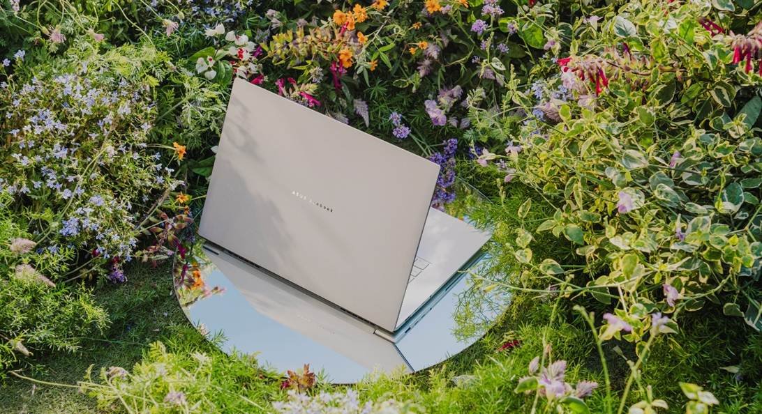 Premium Zenbook laptops with advanced AI performance, stunning ASUS Lumina OLED displays,
and refined craftsmanship are now available in the Philippines