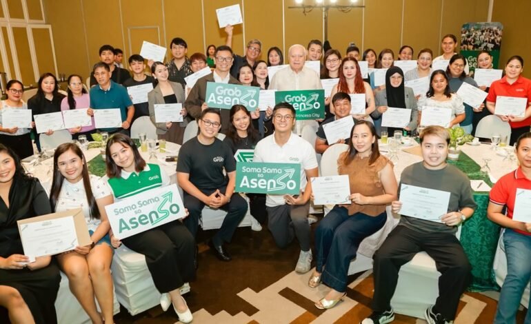 Grab Asenso Learning Caravan brings digital upskilling to Puerto Princesa MSMEs